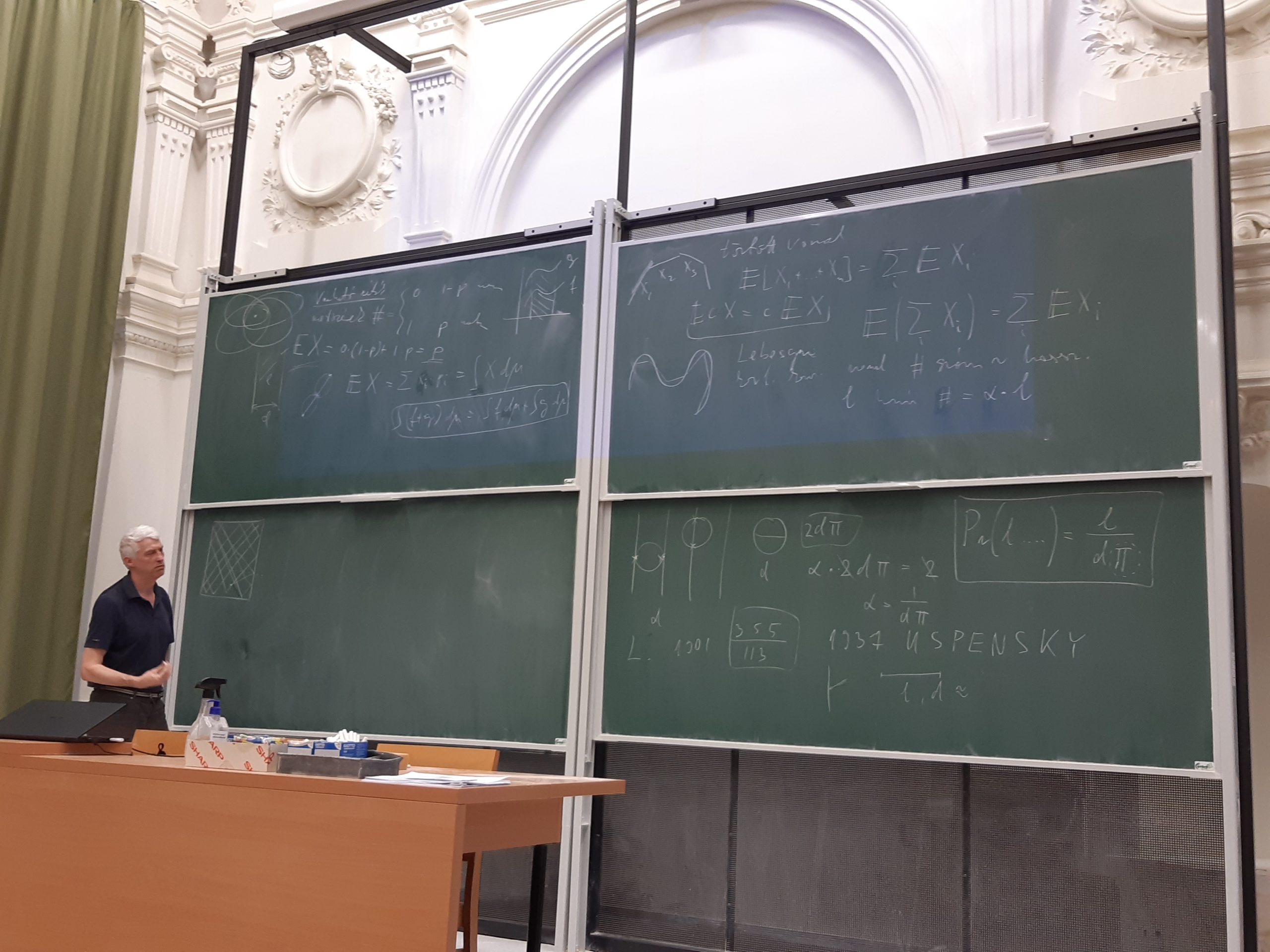 Pi-napi előadások a szegedi Bolyai Intézetben 2 20240314 172209 scaled