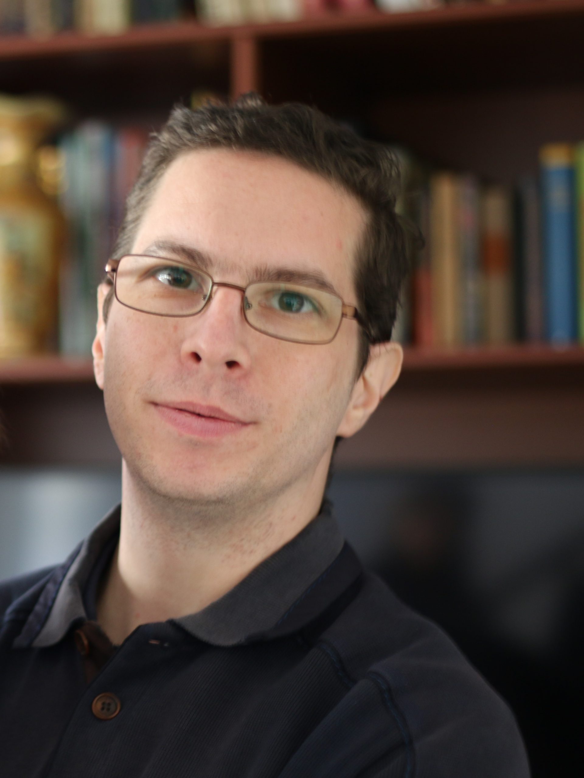 Csikvari Peter felkep 1 scaled 1