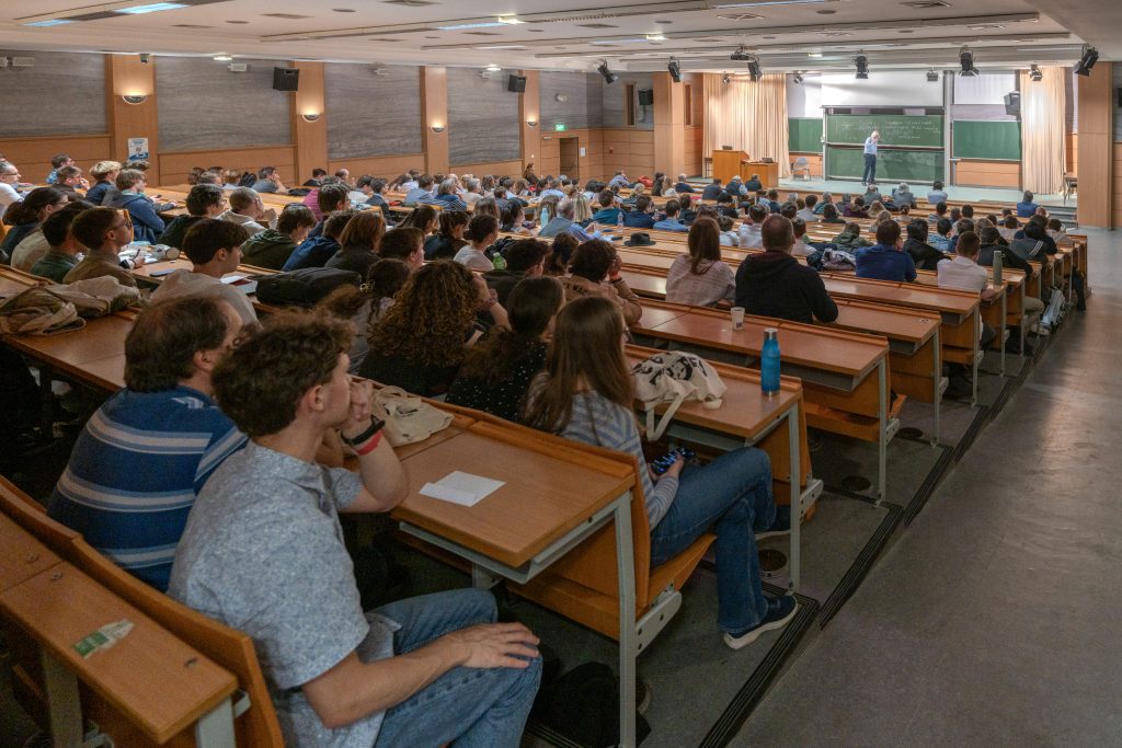 KöMaL Ifjúsági Ankét 2025 őszén 1 KoMal 2025 061