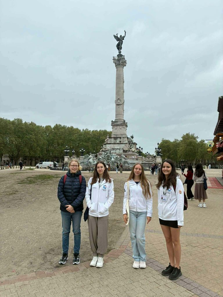 Az idei EGMO feladatai 2 Bordeaux i